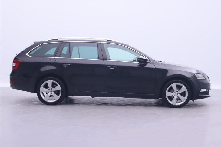 Škoda Octavia 1,6 TDI 85kW Style LED Tažné