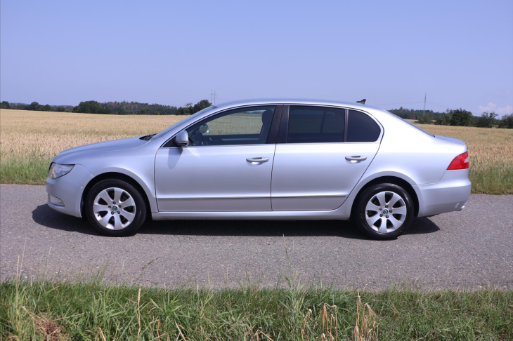 Škoda Superb 2,0 TDI 103kW Elegance Navi