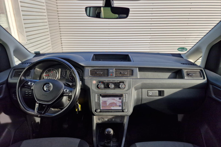 Volkswagen Caddy 2,0 MAXI DPH navi tažné tempomat