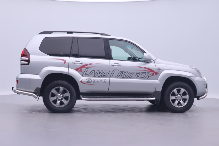 Toyota Land Cruiser 3,0 D4-D 4x4 Aut. Tažné  CZ