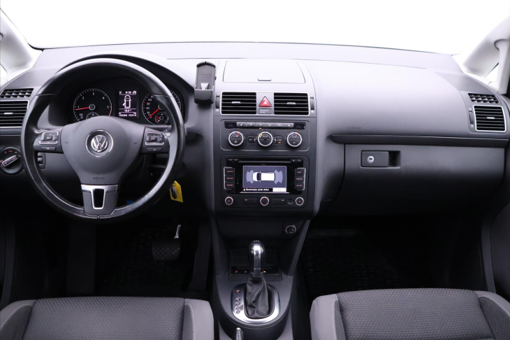 Volkswagen Touran 1,6 TDI DSG Comfort Navi Tažné