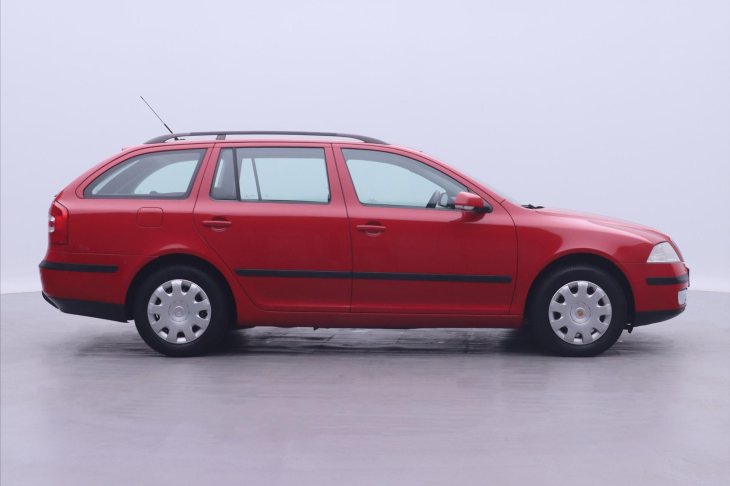 Škoda Octavia 2,0 TDI 103kW Ambiente Combi