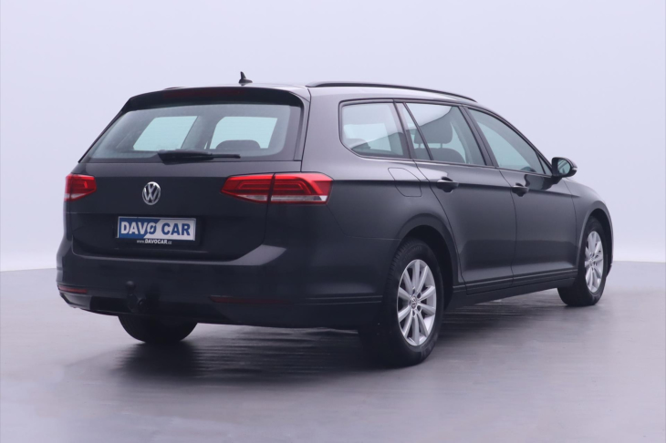 Volkswagen Passat 2,0 TDI 110kW Navi Serv.Kniha