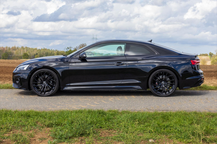 Audi RS 5 3,0 V6 331kW quattro Black DPH