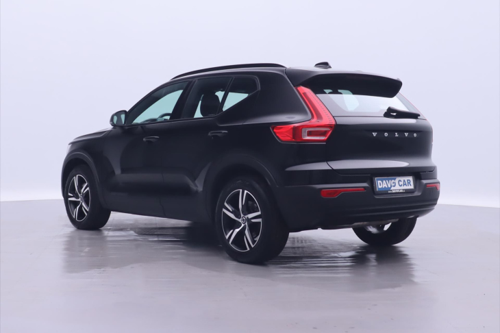 Volvo XC40 2,0 B4 AWD R-Design CZ DPH