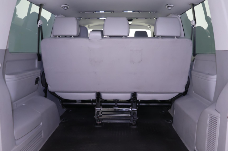 Volkswagen Transporter 2,0 TDI 132kW Long 8-Míst