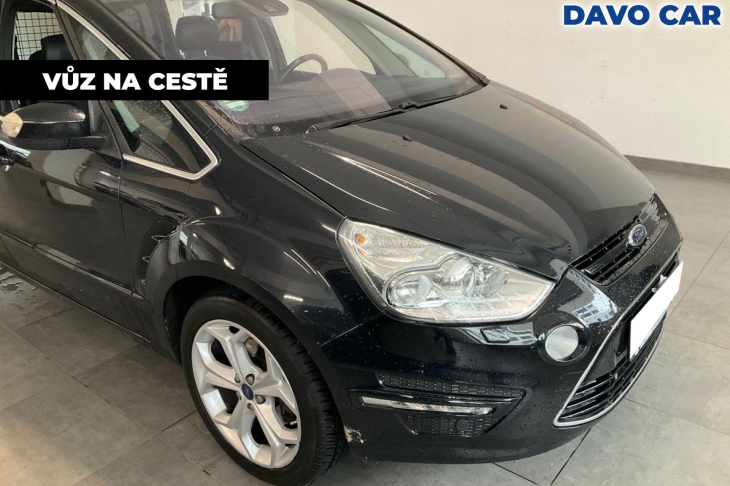 Ford S-MAX 2,2 TDCi 147kW Titanium NAVI Kůže