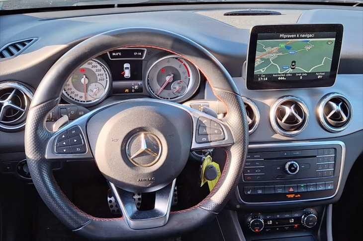 Mercedes-Benz GLA 2,1 220d 4Matic CZ AMG Line DPH