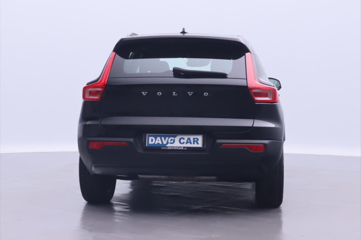 Volvo XC40 2,0 B4 AWD R-Design CZ DPH