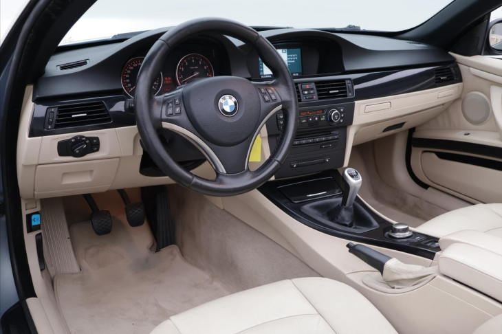 BMW Řada 3 3,0 325i Xenon Navi Kůže