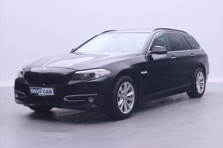 BMW Řada 5 3,0 530d xDrive Touring Luxury