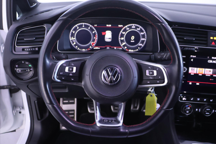 Volkswagen Golf 2,0 GTI 169kW Virtual Navi