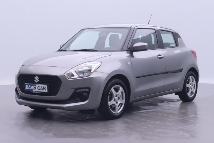 Suzuki Swift 1,2 Hybrid Klimatizace