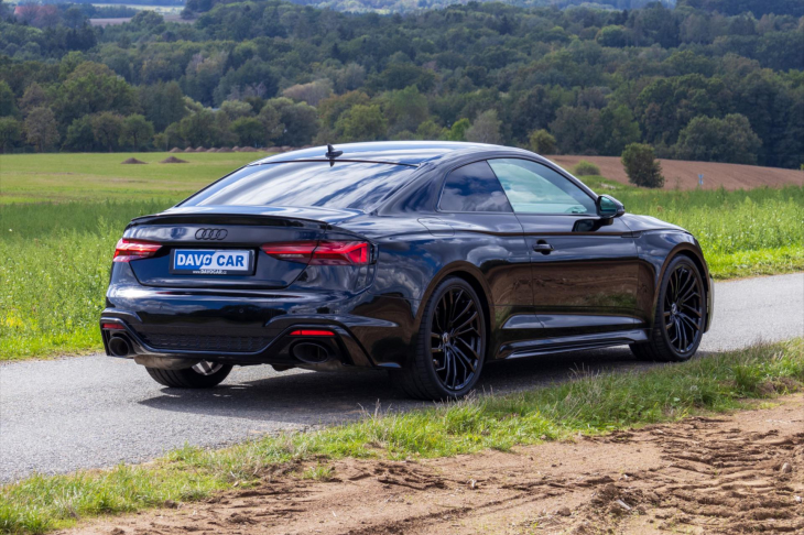 Audi RS 5 3,0 V6 331kW quattro Black DPH