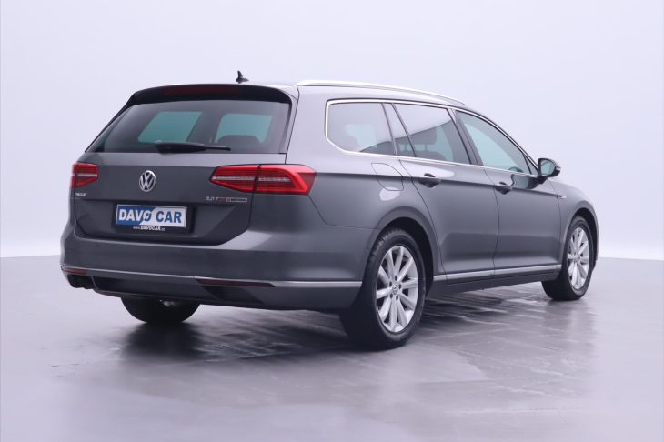 Volkswagen Passat 2,0 TDI 4Motion DSG Highline