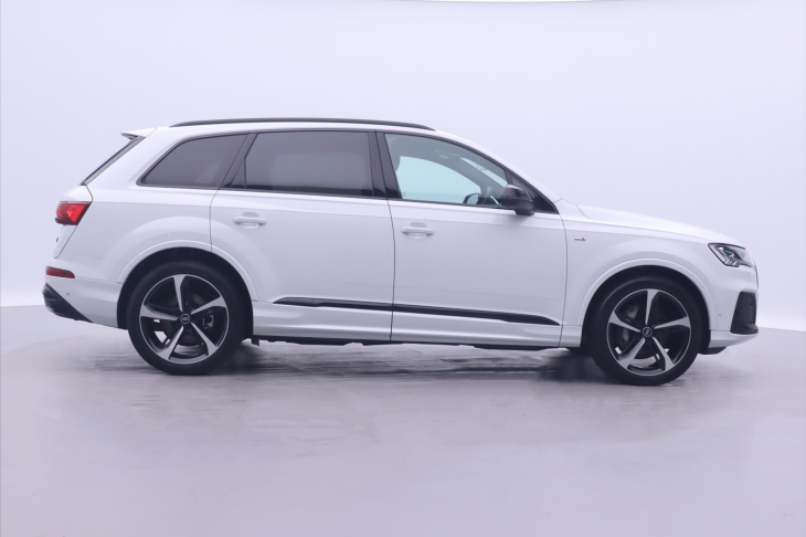 Audi Q7 3,0 V6 TDI S-Line Black CZ DPH