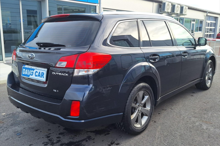 Subaru Outback 2,5 Executive Lineatronic CZ