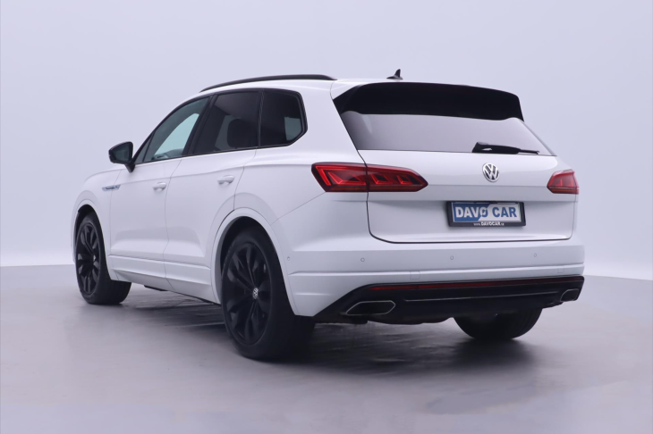 Volkswagen Touareg 4,0 V8 TDI R-Line Black DPH