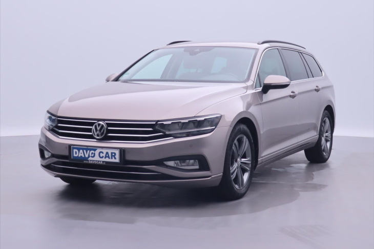 Volkswagen Passat 2,0 TDI 140kW DSG R-Line ACC