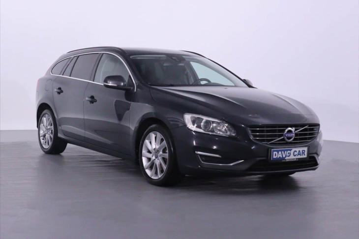 Volvo V60 2,0 D4 133kW Summum