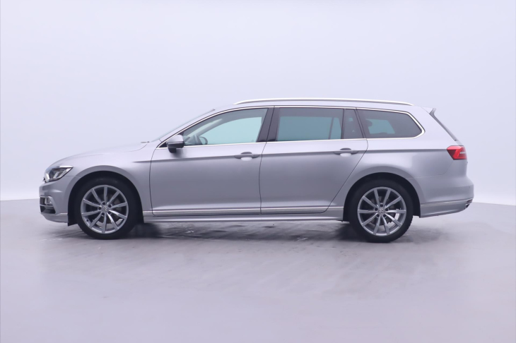 Volkswagen Passat 2,0 TDI R-line CZ 1.Maj.l DPH