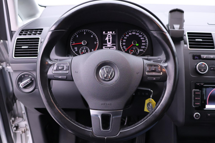 Volkswagen Touran 1,6 TDI DSG Comfort Navi Tažné