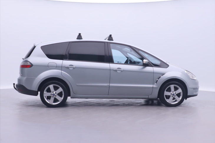 Ford S-MAX 2,0 TDCi 103kW Titanium DPH