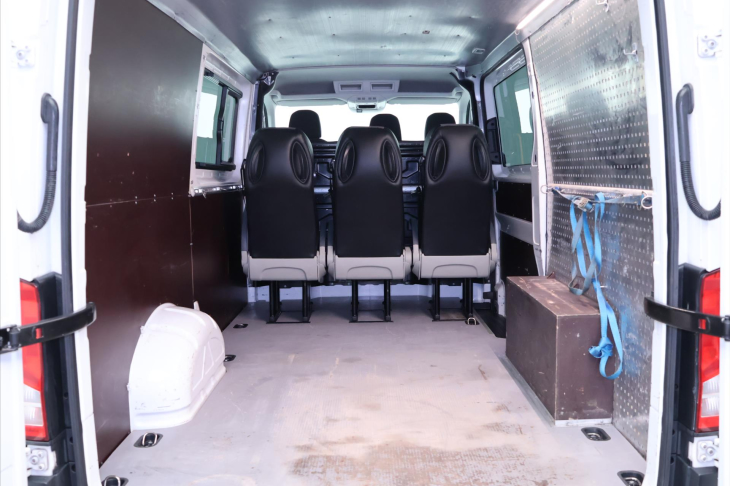 Volkswagen Crafter 2,0 TDI 130kW CZ DPH 6míst