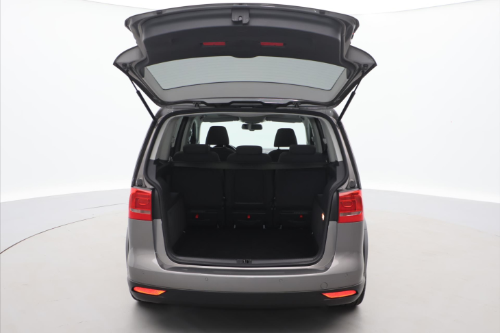 Volkswagen Touran 2,0 TDI 103kW CROSS  Panorama