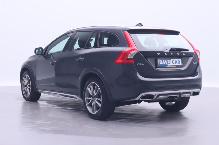 Volvo V60 2,4 D4 140kw AWD CROSS COUNTRY