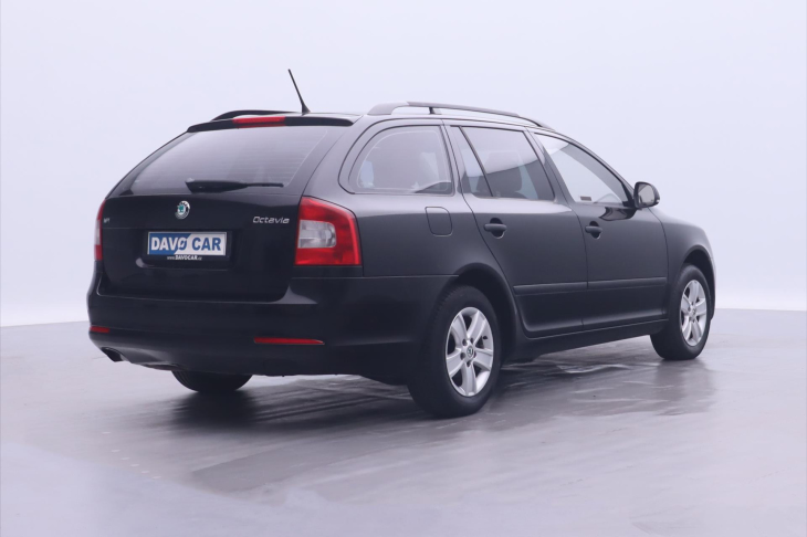 Škoda Octavia 1,6 Classic Combi Klimatizace