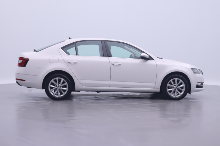 Škoda Octavia 2,0 TDI 110kW DSG Style CZ 1Maj