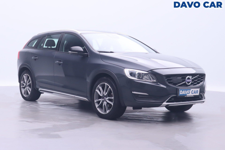 Volvo V60 2,4 D4 140kw AWD CROSS COUNTRY