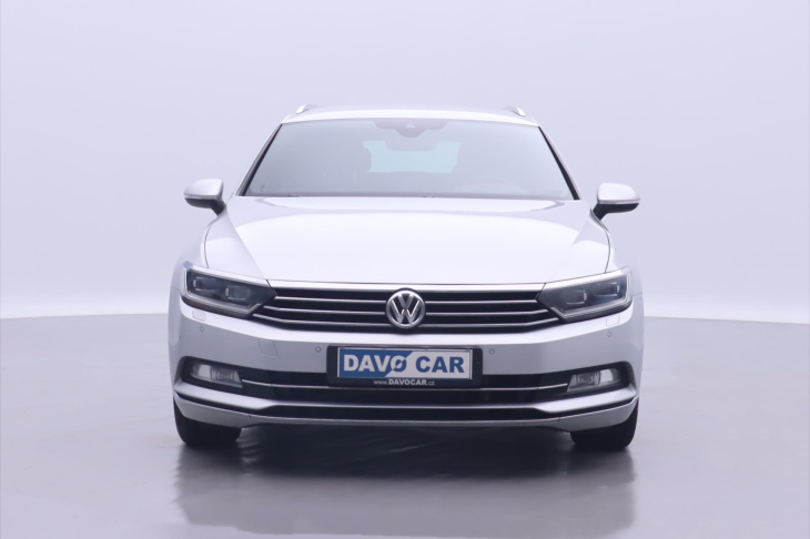 Volkswagen Passat 2,0 TDI DSG Highline LED Kůže