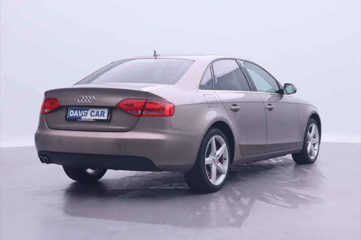 Audi A4 2,0 TDI CZ Xenon Aut. Klima