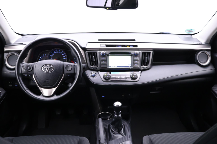 Toyota RAV4 2,2 D-4D 110kW AWD Navi Tažné