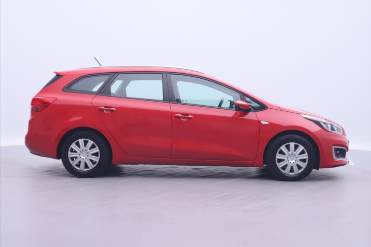 Kia Ceed 1,4 Comfort Plus CZ Serv.kniha