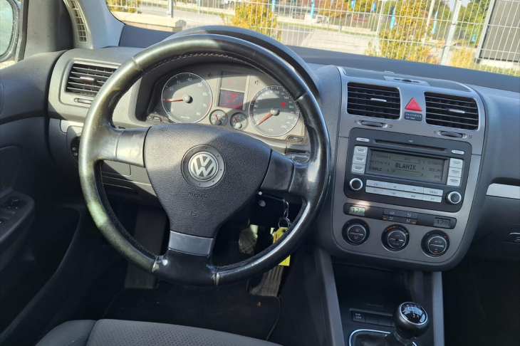 Volkswagen Golf 1,6 Comfortline LPG AC