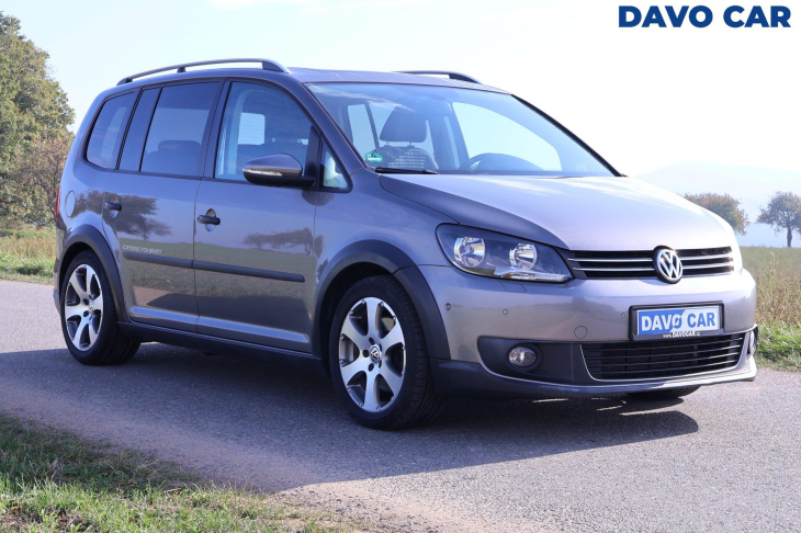 Volkswagen Touran 2,0 TDI 103kW CROSS  Panorama