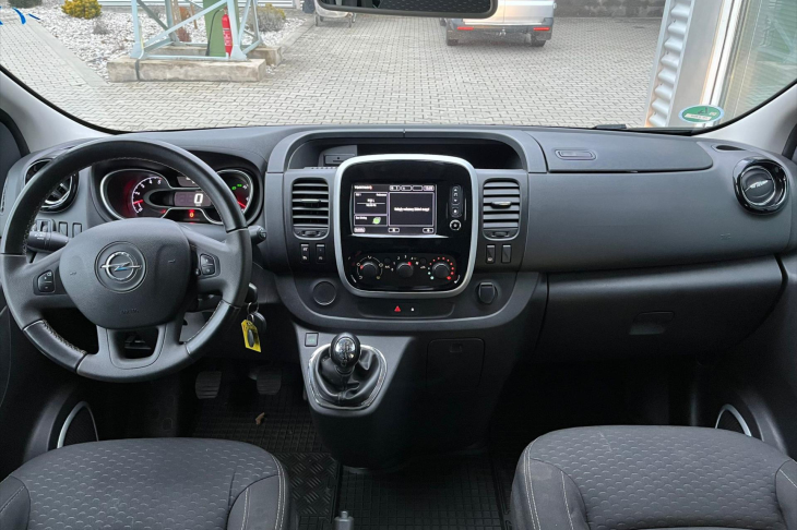 Opel Vivaro 2,0 CDTI 107Kw L1H1 8 Míst Serv.Kniha