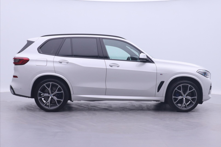 BMW X5 3,0 xDrive30d 190kW DPH Mpaket