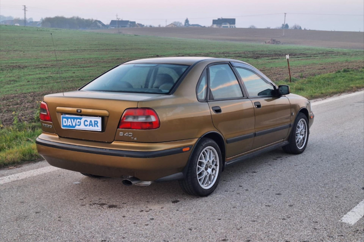 Volvo S40 1,9 T4 147kw