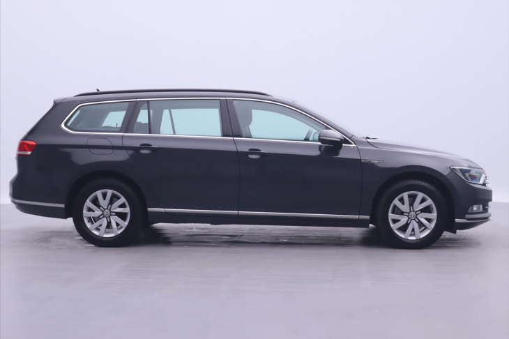 Volkswagen Passat 2,0 TDI 140kW DSG 4Motion Navi