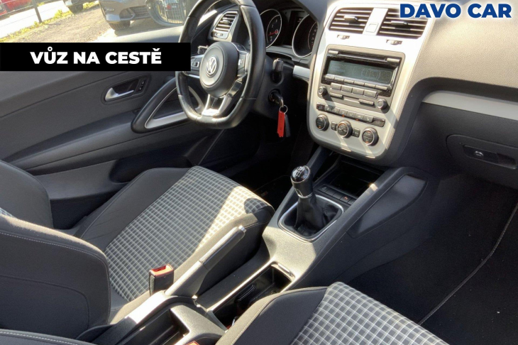 Volkswagen Scirocco 1,4 TSI Aut.klima Serv.kniha