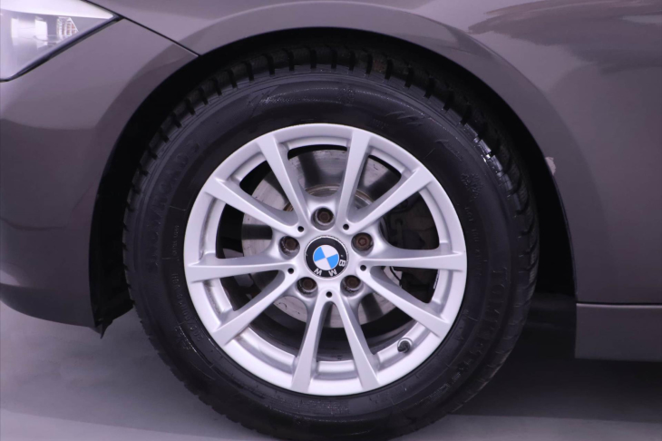 BMW Řada 3 2,0 320d 120kW Aut. Navi Kůže