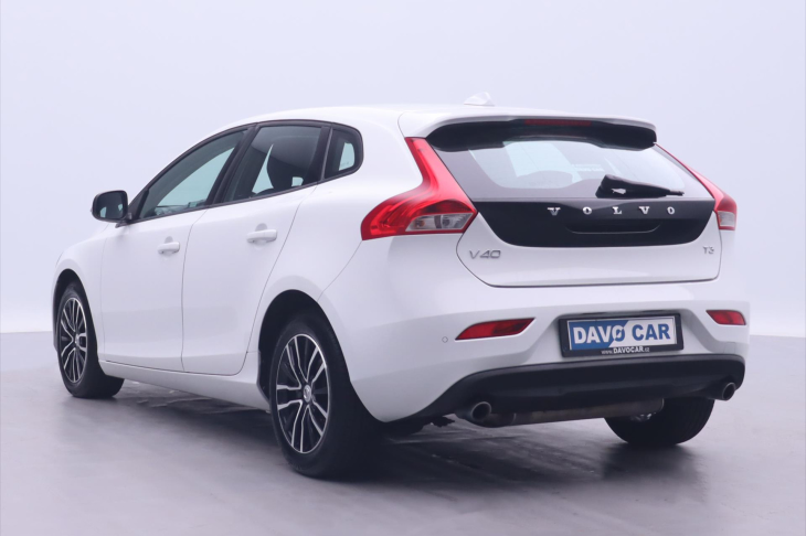 Volvo V40 2,0 T3 112kW CZ Momentum 1.Maj