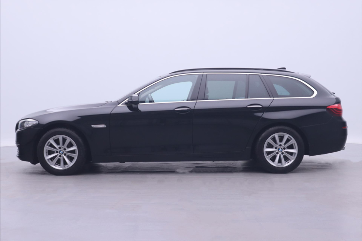 BMW Řada 5 3,0 530d xDrive Touring Luxury