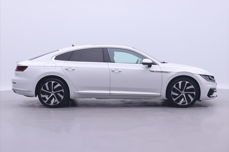 Volkswagen Arteon 2,0 TSI BMT 4MOTION DSG R-line