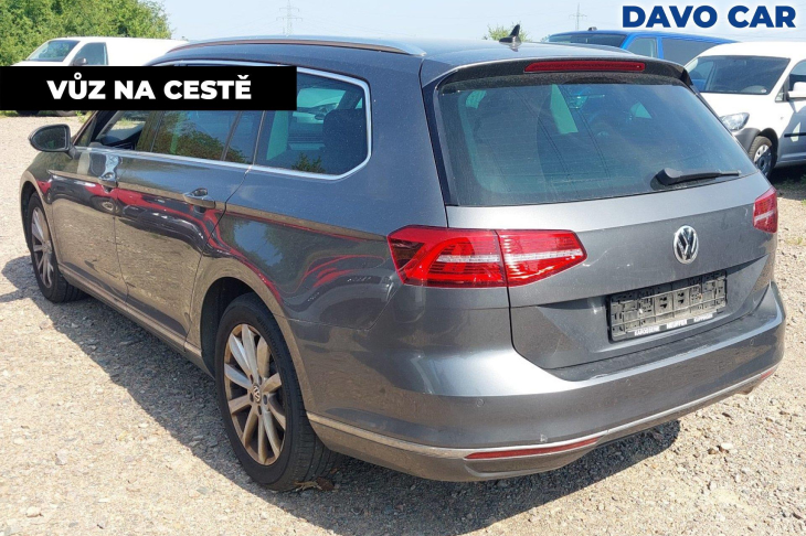 Volkswagen Passat 2,0 TDI Highline Navi LED 1.Maj.