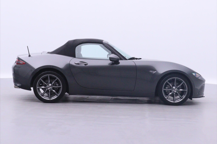 Mazda MX-5 2,0 Skyactiv-G184 Revolution